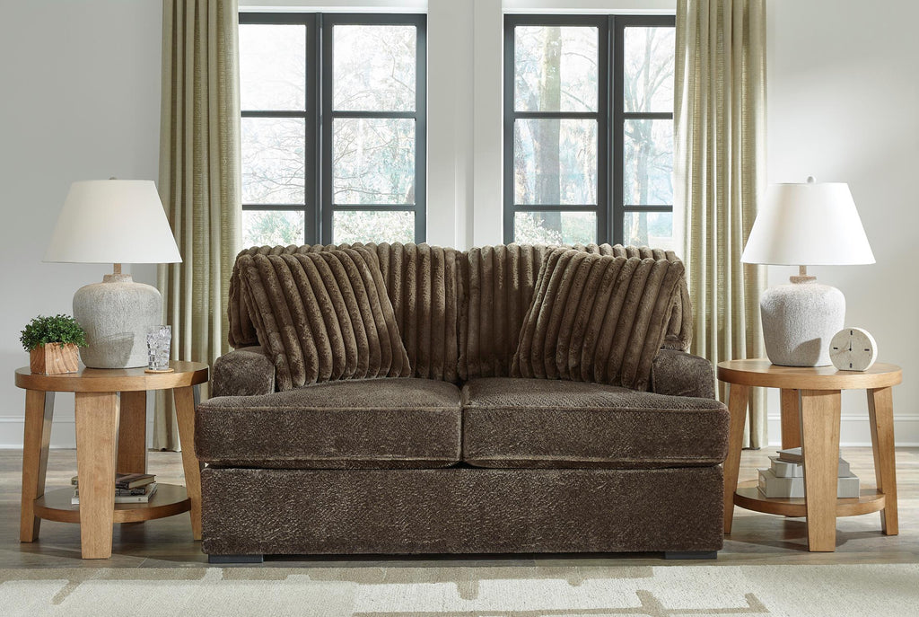 Aylesworth Loveseat - Indoor