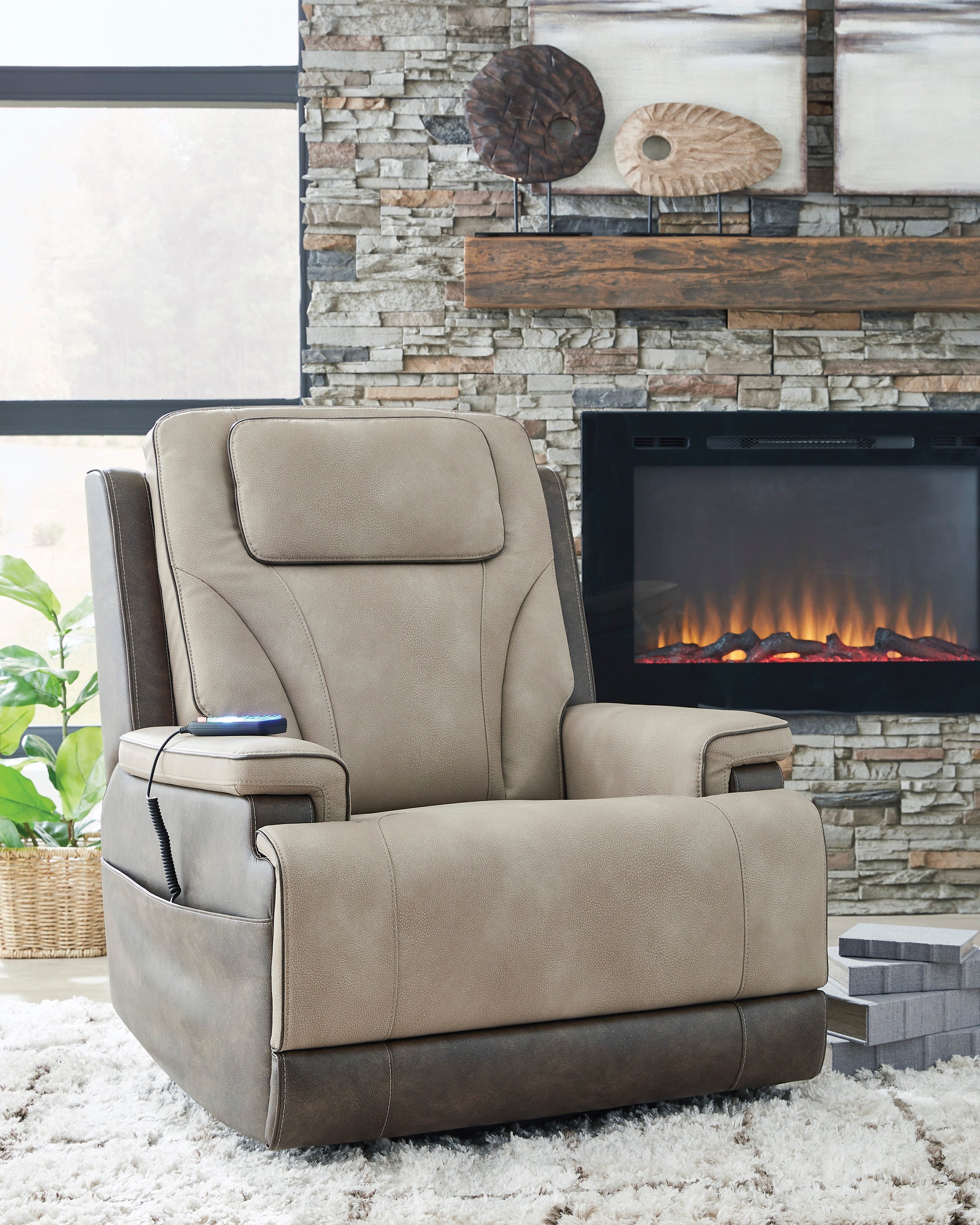 4Z-Serenity Zone Power Lift Recliner - Reclining