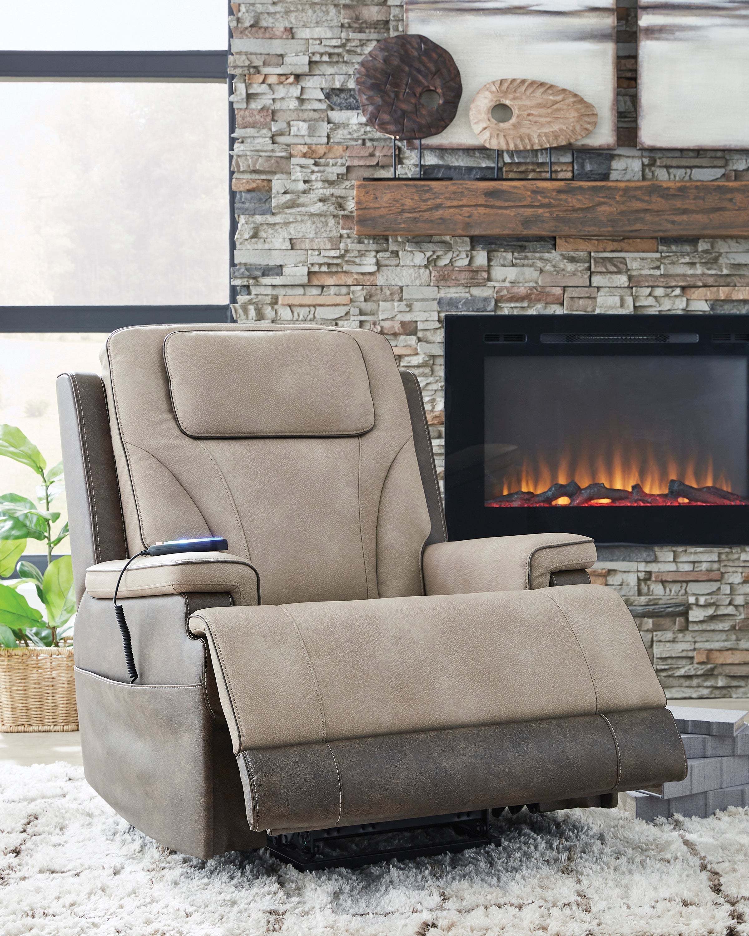 4Z-Serenity Zone Power Lift Recliner - Reclining