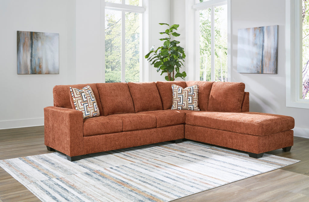 Aviemore 2-Piece Right-Facing Sectional with Chaise - Set