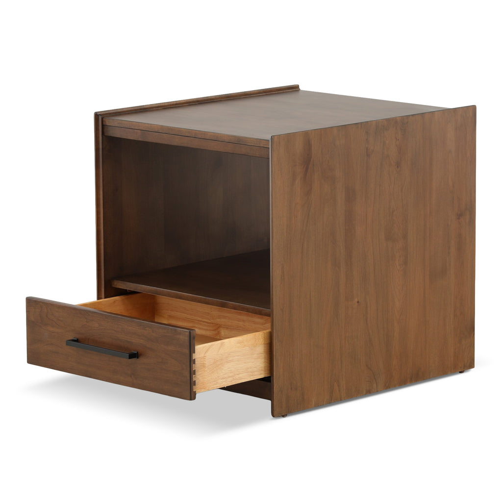 Meadowbrook End Table - Indoor