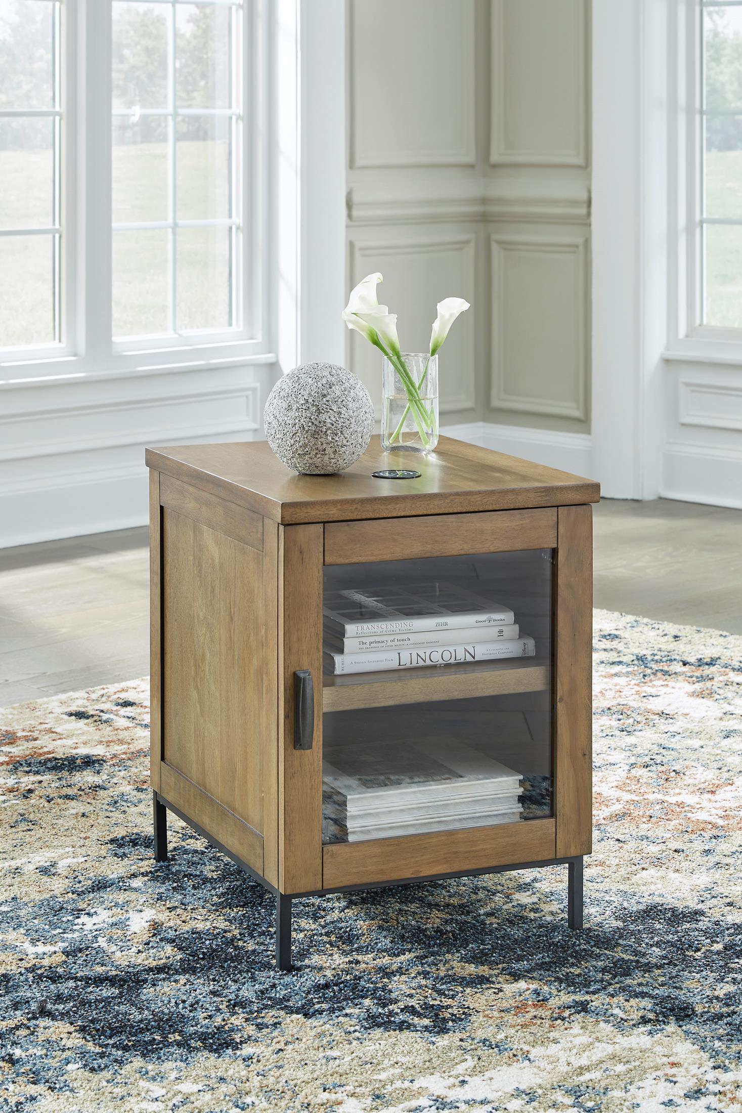 Torlanta Chairside End Table - Indoor