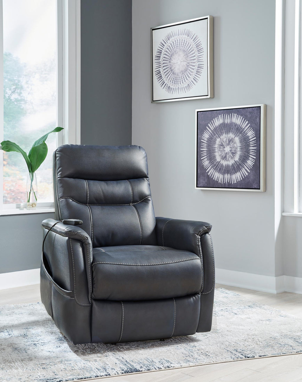 Strawbill Power Lift Recliner - Reclining