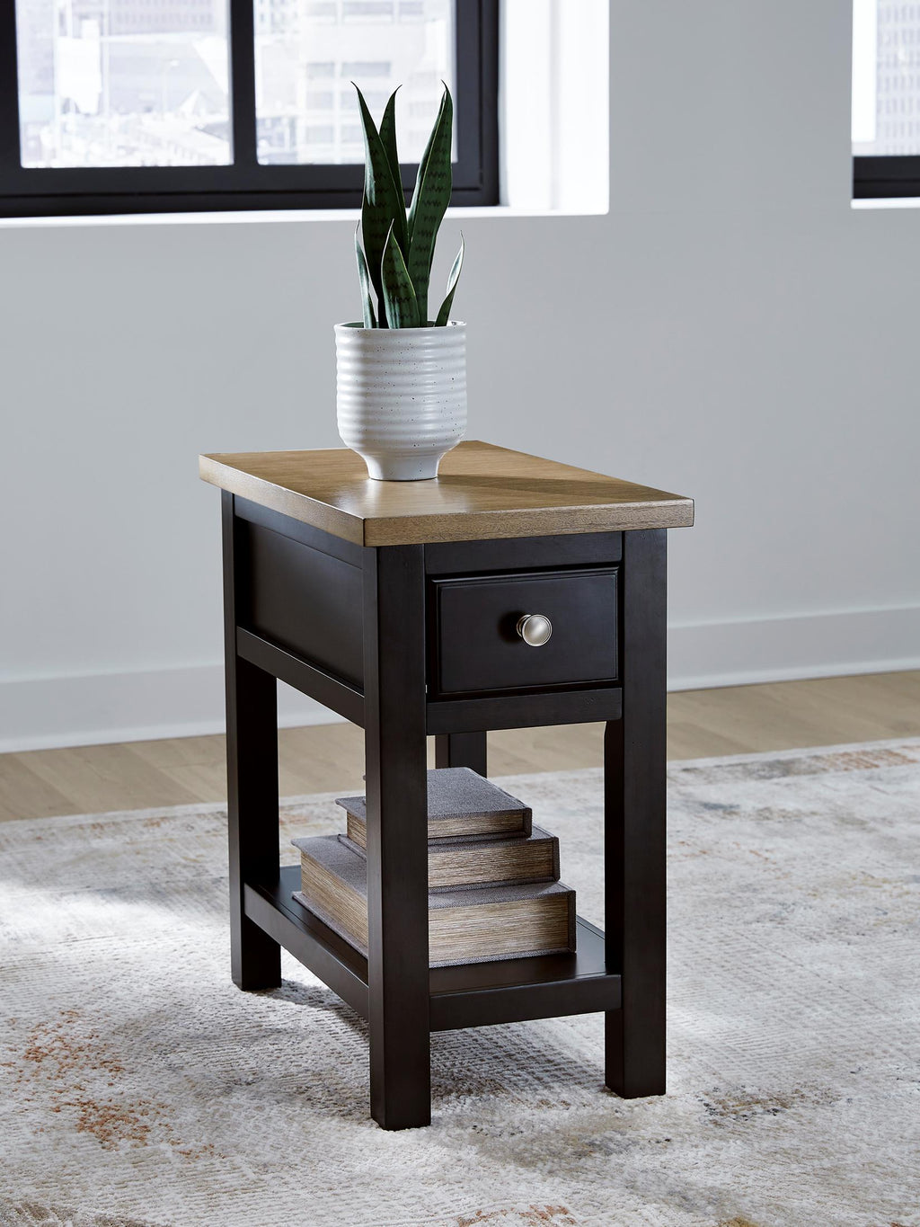 Drazmine Chairside End Table - Indoor