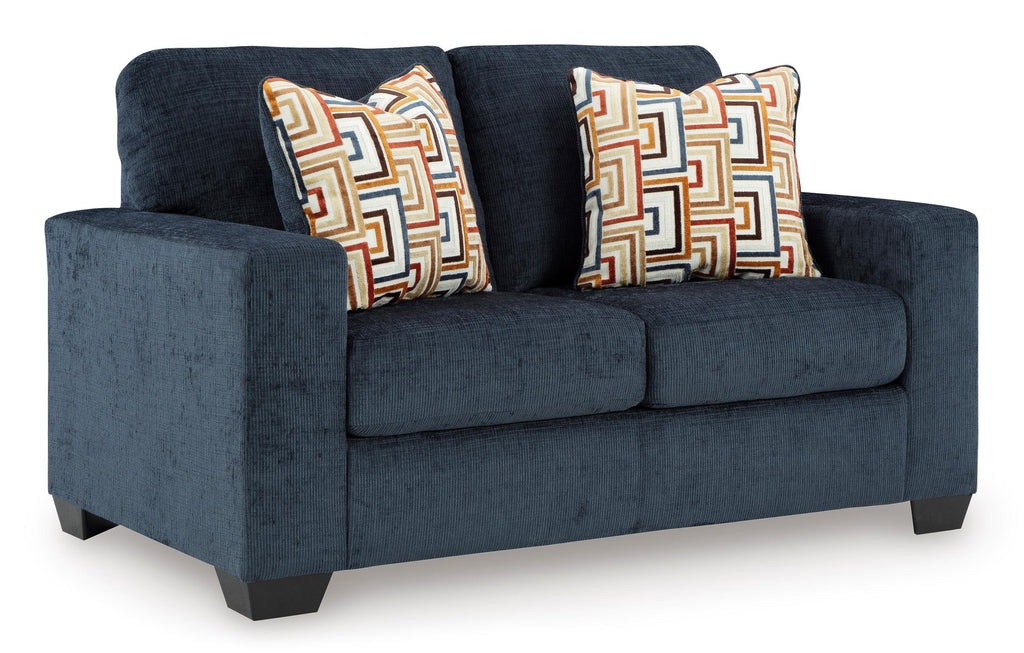 Aviemore Loveseat - Indoor