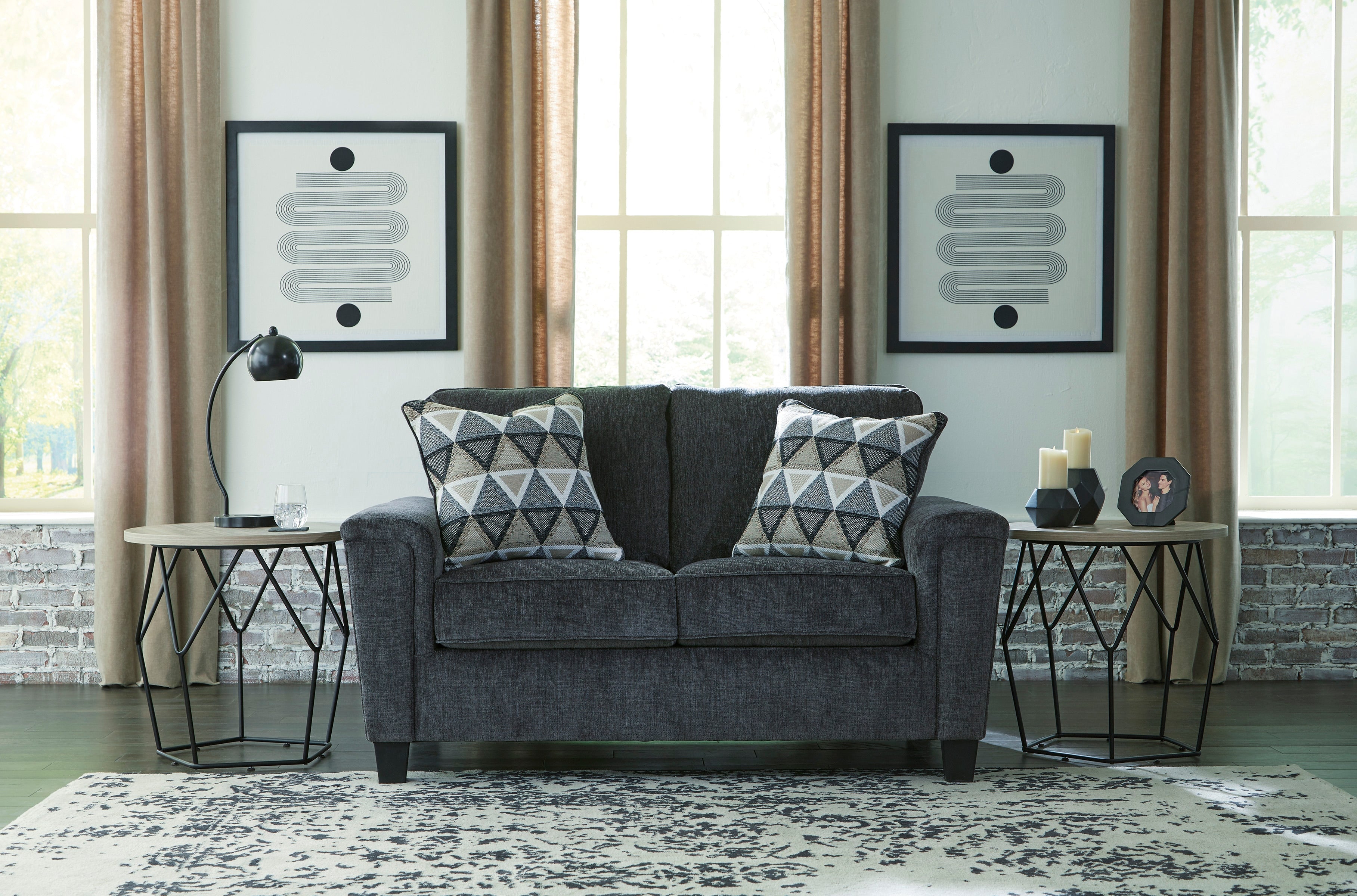Abinger Loveseat - Indoor