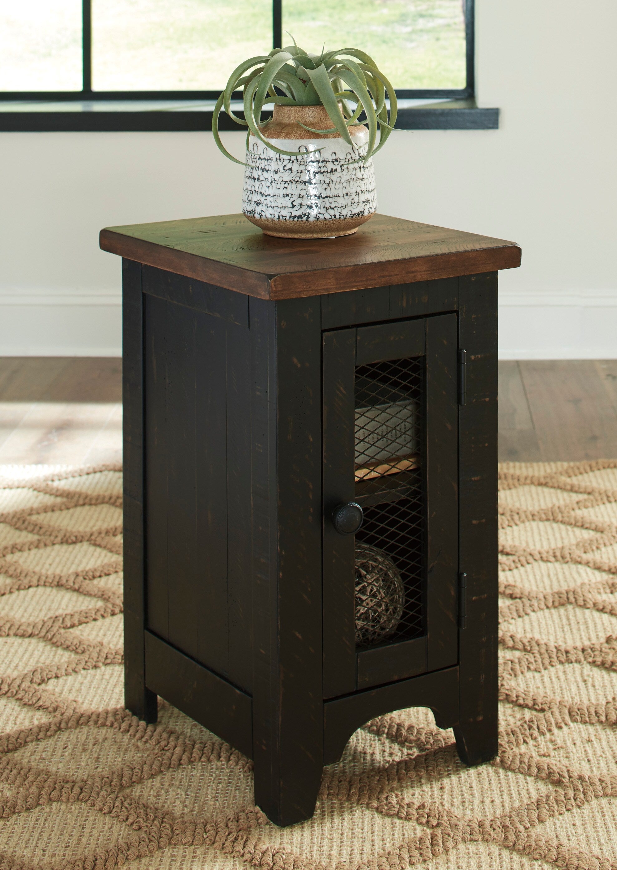 Valebeck Chairside End Table - Indoor