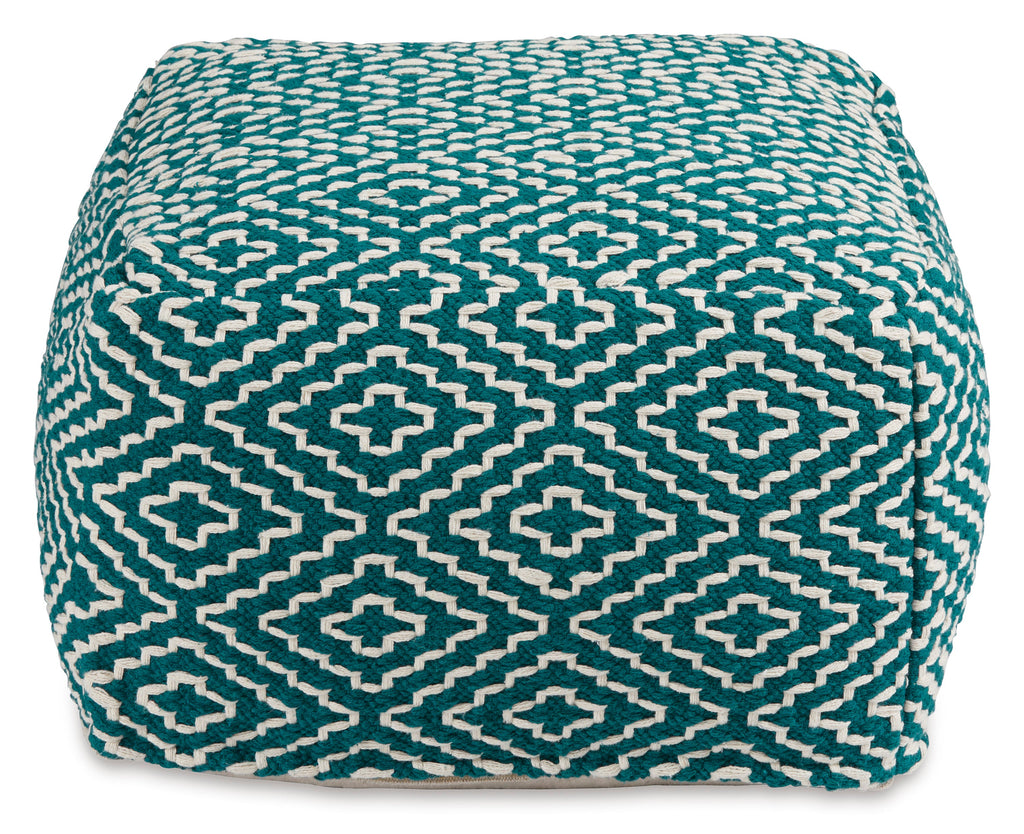 Brynnsen Pouf - Decor