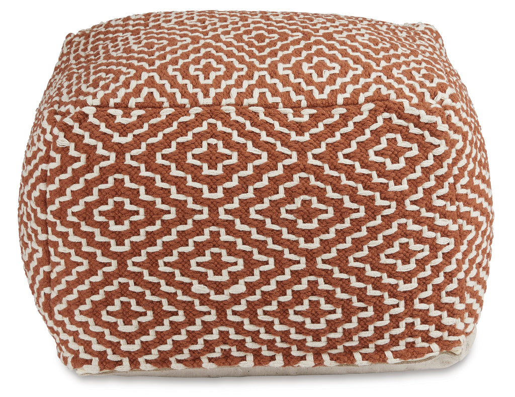 Brynnsen Pouf - Decor