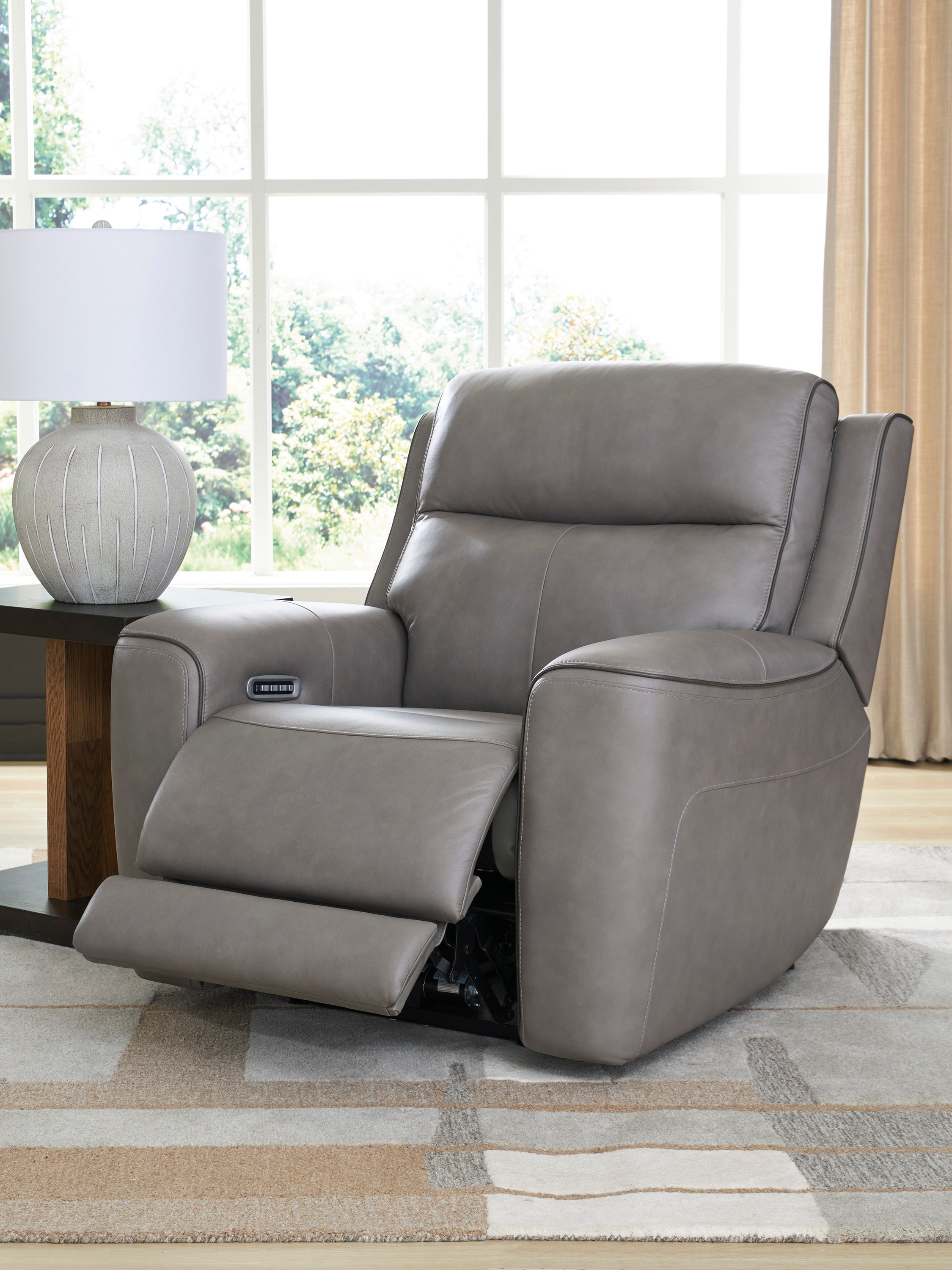 5Z-Relaxation Power Recliner - Reclining