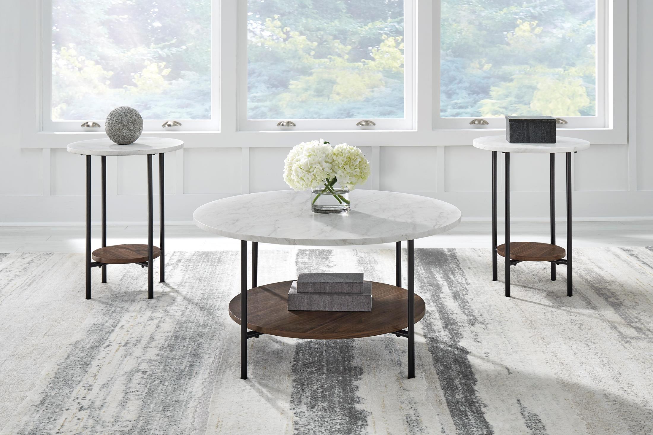 Wrenwich Table Set - Dining Table