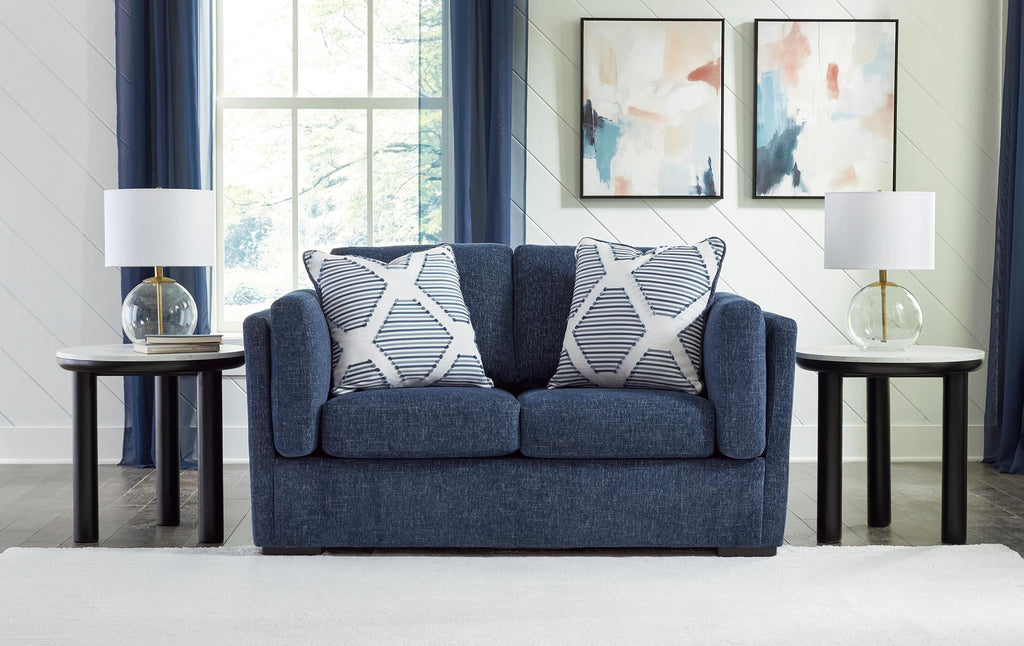 Evansley Loveseat - Indoor