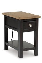Drazmine Chairside End Table - Indoor