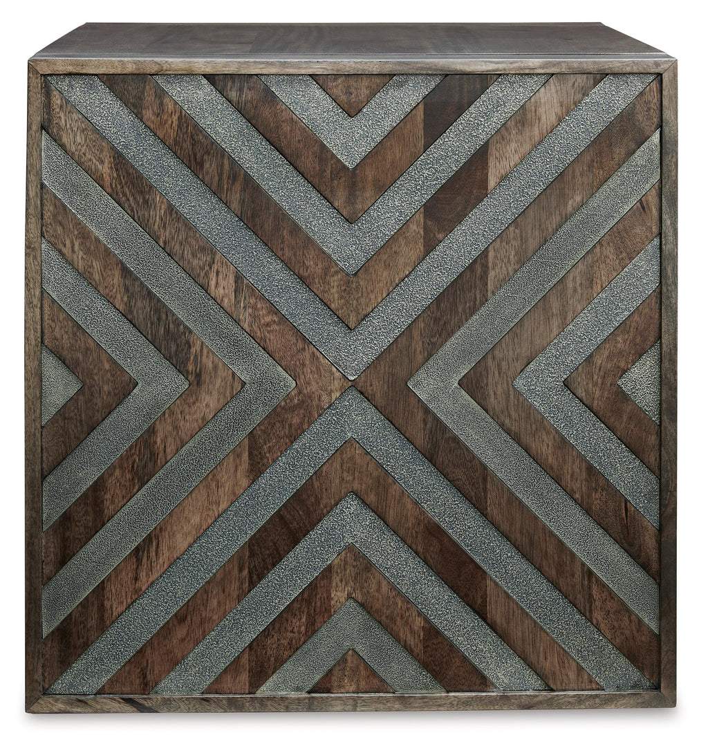 Dreggan End Table - Indoor